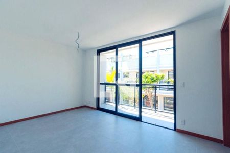Casa à venda com 4 quartos, 189m² em Itaipu, Niterói