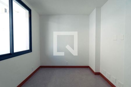 Casa à venda com 4 quartos, 189m² em Itaipu, Niterói