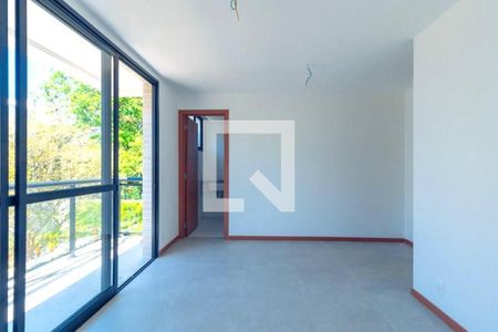 Casa à venda com 4 quartos, 189m² em Itaipu, Niterói