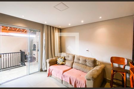 Sala de casa de condomínio para alugar com 2 quartos, 122m² em Cidade Patriarca, São Paulo