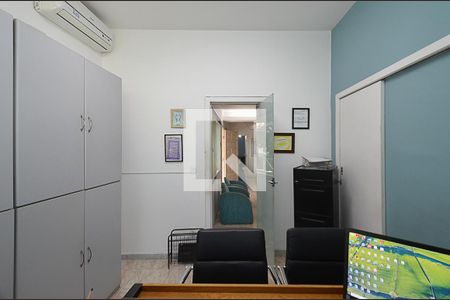 Quarto 1 de casa à venda com 6 quartos, 300m² em Cruzeiro, Belo Horizonte
