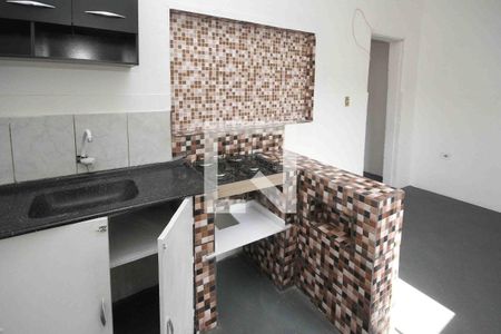 Cozinha de casa para alugar com 2 quartos, 90m² em Jardim da Conquista, São Paulo