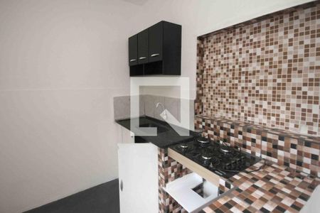 Cozinha de casa para alugar com 2 quartos, 90m² em Jardim da Conquista, São Paulo