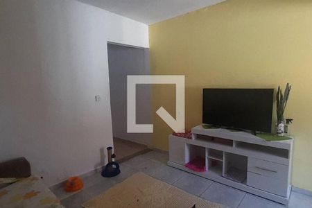 Casa à venda com 3 quartos, 224m² em Vila Dalva, São Paulo