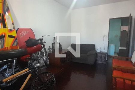 Casa à venda com 3 quartos, 224m² em Vila Dalva, São Paulo