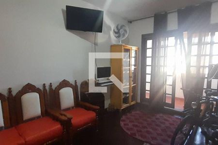 Casa à venda com 3 quartos, 224m² em Vila Dalva, São Paulo