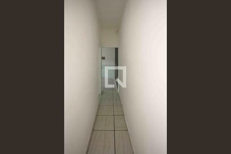 Corredor de casa para alugar com 2 quartos, 90m² em Jardim da Conquista, São Paulo