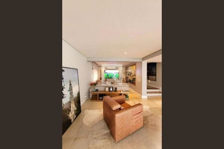 Casa à venda com 4 quartos, 360m² em Alphaville, Santana de Parnaíba