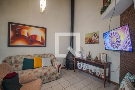 Sala de casa à venda com 3 quartos, 116m² em Hípica, Porto Alegre