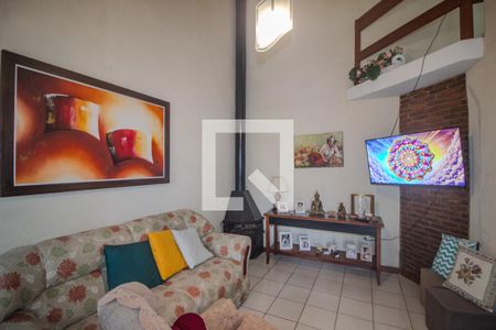 Sala de casa à venda com 3 quartos, 116m² em Hípica, Porto Alegre