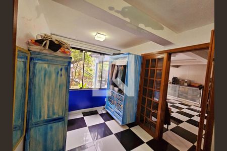 Casa à venda com 2 quartos, 203m² em Parque dos Principes, São Paulo