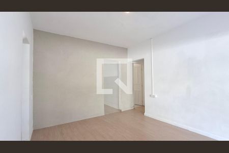 Sala de casa para alugar com 3 quartos, 136m² em Cambuí, Campinas