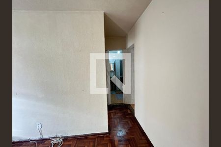 Corredor de apartamento para alugar com 1 quarto, 48m² em Praça Seca, Rio de Janeiro