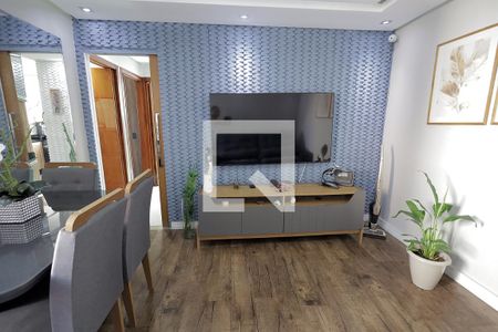 Sala de apartamento à venda com 2 quartos, 50m² em Jardim Alzira Franco, Santo André