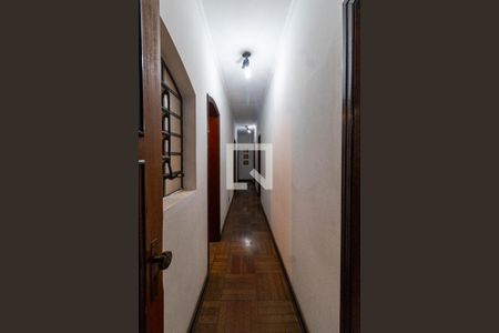 Corredor - Quartos de casa para alugar com 4 quartos, 300m² em Vila Isolina Mazzei, São Paulo