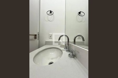 Banheiro de apartamento para alugar com 2 quartos, 57m² em Botafogo, Campinas