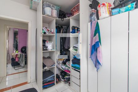 Quarto 1 de apartamento para alugar com 3 quartos, 60m² em Camaquã, Porto Alegre