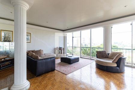 Sala de Estar de casa à venda com 4 quartos, 1360m² em Pacaembu, São Paulo