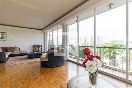 Sala de Estar de casa à venda com 4 quartos, 1360m² em Pacaembu, São Paulo