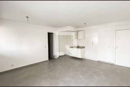 Sala/cozinha de apartamento à venda com 1 quarto, 47m² em Chácara Tatuapé, São Paulo