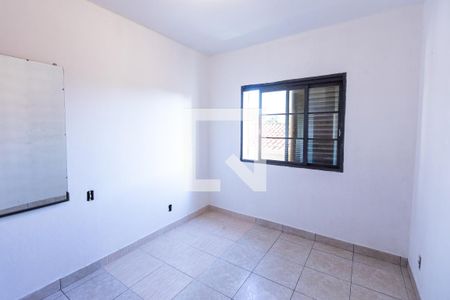 Quarto 2 de casa para alugar com 3 quartos, 165m² em Conjunto Habitacional Vila Santana (sousas), Campinas