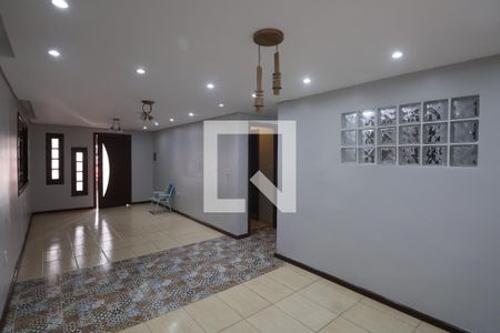 Sala de casa para alugar com 4 quartos, 250m² em Harmonia, Canoas