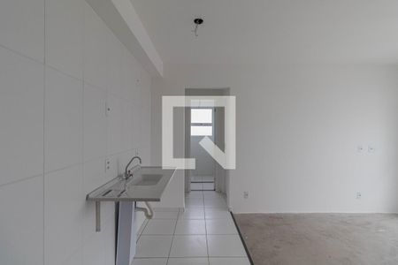 Sala/Cozinha/Área de Serviço  de apartamento para alugar com 2 quartos, 39m² em Jardim Maringa, São Paulo
