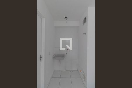 Sala/Cozinha/Área de Serviço  de apartamento para alugar com 2 quartos, 39m² em Jardim Maringa, São Paulo