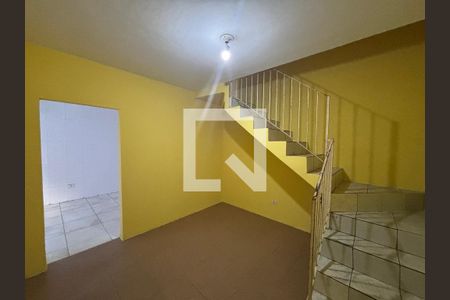 Casa à venda com 2 quartos, 70m² em Vila Paranagua, São Paulo