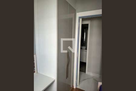 Quarto de apartamento à venda com 1 quarto, 41m² em Jardim Santa Emilia, São Paulo