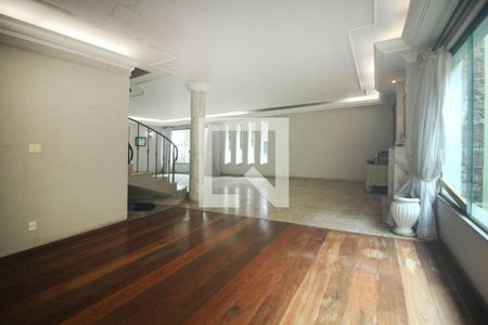 Casa à venda com 3 quartos, 476m² em Jardim Luzitania, São Paulo