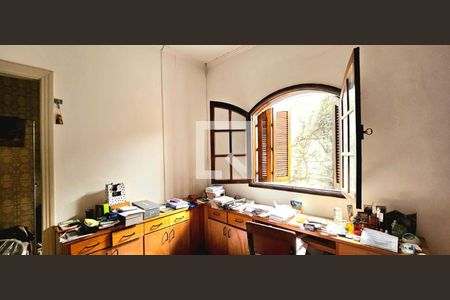 Casa à venda com 3 quartos, 250m² em Pacaembu, São Paulo