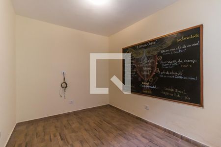 Quarto 1 de casa de condomínio para alugar com 3 quartos, 100m² em Jardim Lazzareschi, Mogi das Cruzes