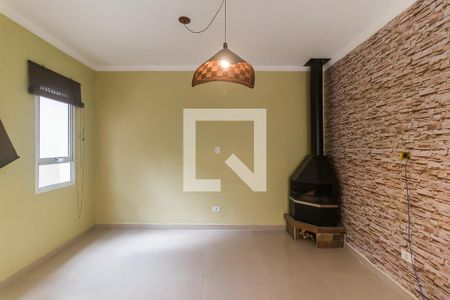 Sala de casa de condomínio para alugar com 3 quartos, 100m² em Jardim Lazzareschi, Mogi das Cruzes