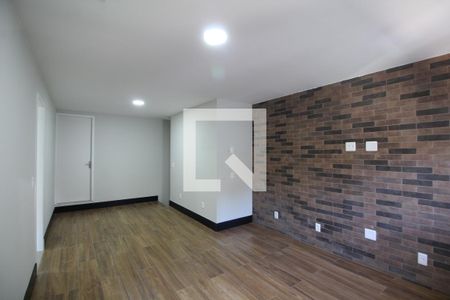 Sala 2 de casa de condomínio à venda com 4 quartos, 150m² em Taquara, Rio de Janeiro