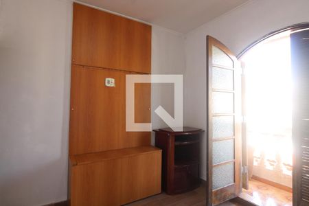 Suíte 1 de casa para alugar com 5 quartos, 420m² em Vila Ré, São Paulo