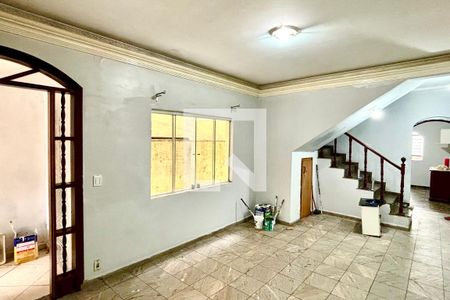 Sala 1 de casa para alugar com 6 quartos, 420m² em Vila Ré, São Paulo
