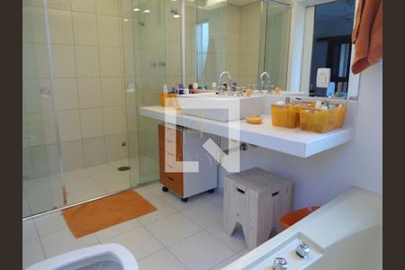 Casa de Condomínio à venda com 4 quartos, 400m² em Alphaville, Santana de Parnaíba