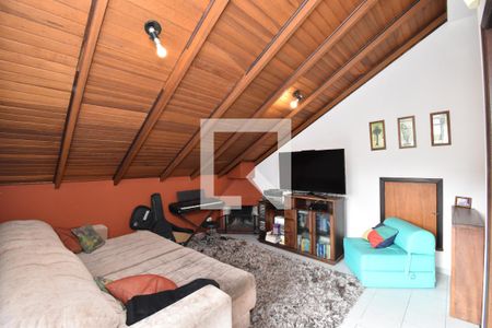 Casa à venda com 5 quartos, 330m² em Vista Alegre, Curitiba