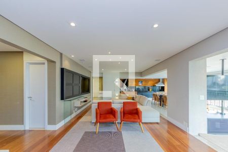 Apartamento à venda com 8 quartos, 250m² em Vila Mariana, São Paulo