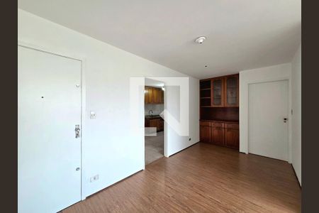 Sala de apartamento à venda com 3 quartos, 115m² em Moema, São Paulo