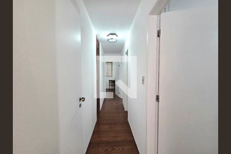 Corredor de apartamento à venda com 3 quartos, 115m² em Moema, São Paulo