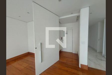 Apartamento à venda com 4 quartos, 275m² em Funcionários, Belo Horizonte