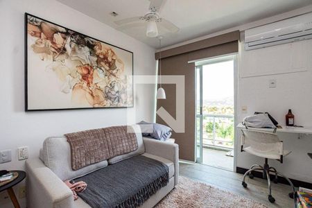 Apartamento à venda com 2 quartos, 82m² em Camboinhas, Niterói