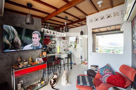 Apartamento à venda com 2 quartos, 82m² em Camboinhas, Niterói