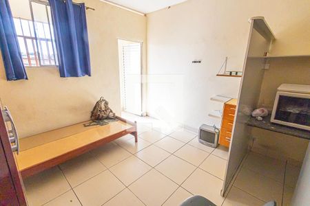 Sala / quarto / cozinha de kitnet/studio para alugar com 1 quarto, 40m² em Glória, Belo Horizonte