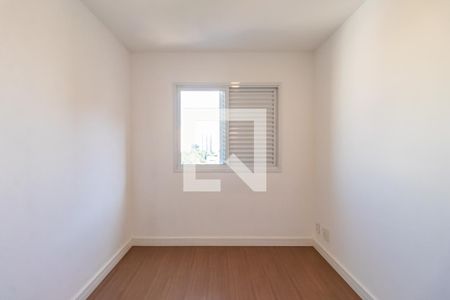 Quarto 2 de apartamento para alugar com 2 quartos, 75m² em Jardim Tupanci, Barueri