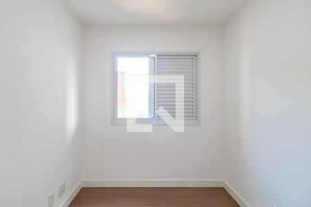 Quarto 1 de apartamento para alugar com 2 quartos, 75m² em Jardim Tupanci, Barueri