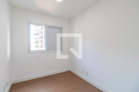Quarto 1 de apartamento para alugar com 2 quartos, 75m² em Jardim Tupanci, Barueri