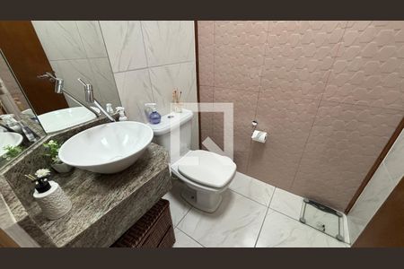 Lavabo de casa à venda com 3 quartos, 247m² em Parque Gerassi, Santo André